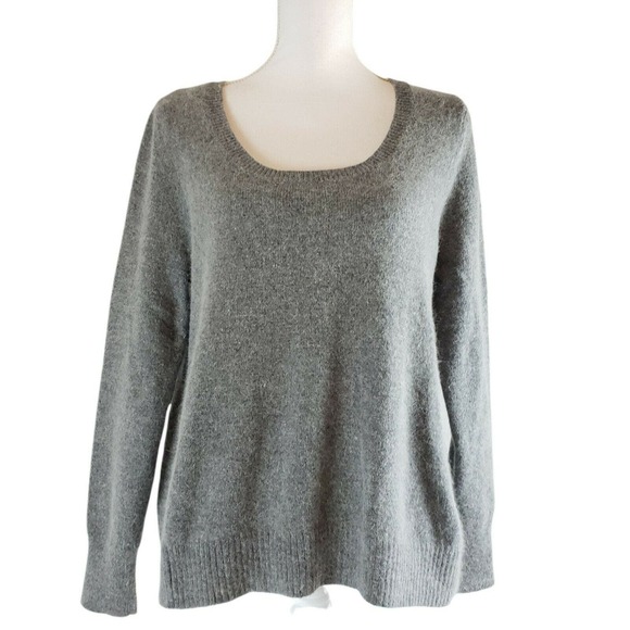 Victorias Secret Size M Gray Boxy Nylon Rabbit Wool Sweater Slouchy Cozy Casual - Picture 1 of 10
